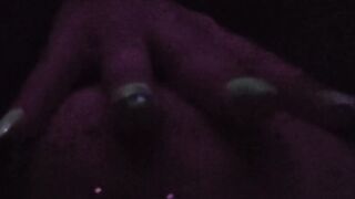 ???? Charging my Glow in the Dark Nose Ring and Nails!!! ????