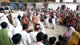 Women of all ages behold nude monks - India's CFNM culture