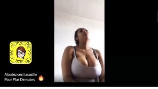 Beurette marocaine Gros seins  Live