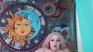 Hot BBW Twerks n Plays with her Pussy on Cam