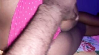 වැස්සට මෝල් උන අක්කට මල්ලි හුකයි