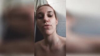 BIG ASS REDHEAD DANCING NAKED IN THE BATHROOM