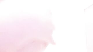 Bubble-covered Nipple Masturbation【angle from the Side】