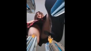 The Giantess Debora Shrinks her Ex and Introduces him to a Microscopic City