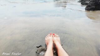 SEA VIEW MY STEP SISTER MASTURBATING ON THE BEACH WITH RED NAIL POLISH RUBBING SAND FOOT FETISH