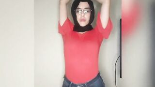 الرقص بهذا الشكل يجعل سنتي ساخنة