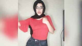 الرقص بهذا الشكل يجعل سنتي ساخنة