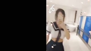 Tiktok viral selebgram cantik goyang phut hon