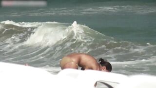 Milf Huge Heavy Boobs topless Beach