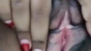 Bhabhi Masturbating her Black Pussy and Cumming Hard