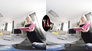 VRLatina - Curvy Blonde Latina Goddess Blonde Fesser Fucking