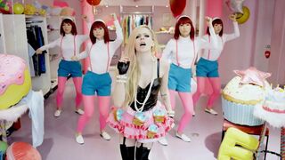 Say Hello To Avril Lavigne's Kitty - PMV