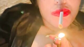 Alliekatnight@onlyfans “SmokeFet makes me Wet” Teaser