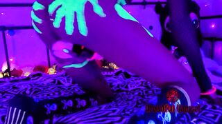 Neon Hentai Girl Gangbang Oral Anal DP