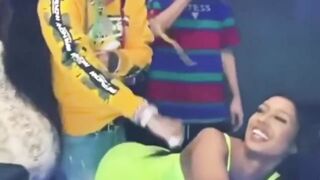 Thick Latina Thot grinds up on rapper and gets humped