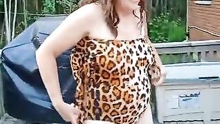 Cougar Strips and gapes asshole outdoors