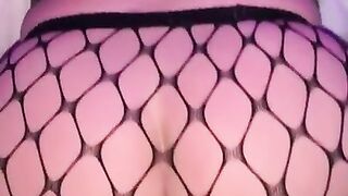 Pawg in fishnets ????