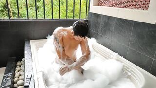 Latino big cock and big ass bathe in sparkling jacuzzi fucks and throws Cum