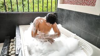 Latino big cock and big ass bathe in sparkling jacuzzi fucks and throws Cum