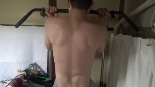 11回目　懸垂9回にチャレンジ　トレーニング　　Challenge 9 pull-ups