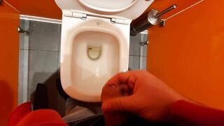 Guy CUMS in PUBLIC bathroom THERE ARE OTHER PEOPLE!