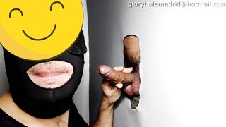 22-year-old boy returns to Gloryhole to pretend the mouth, delicious.