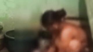 Desi indian girl bathing video