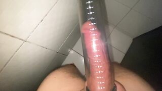 before having sex I make my penis grow a few centimeters with my penis pump