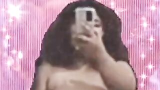 Chubby pinay mirror selfie pinakita ang puke