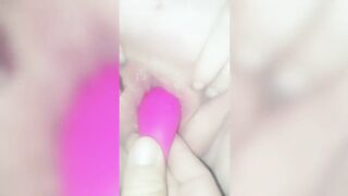 Using a sextoy until she has an orgasm