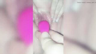 Using a sextoy until she has an orgasm