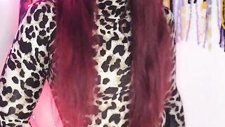 ShyyFxx sexy redhead in animal print makes your dick hard