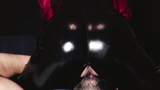 Redheaded girl in latex licked to orgasm - 4k video