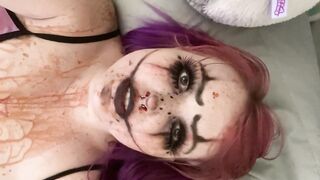 Creepy Clown girl plays with pussy and cums fast