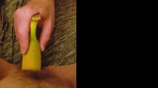 Fan request to use a banana ends in hard orgasm