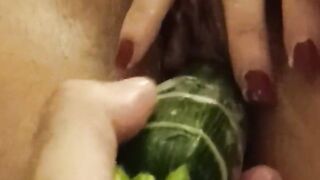 bitch gets fucked by huge vegetable