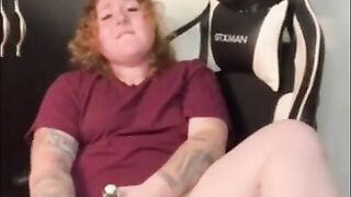 Amateur redhead masturbates in husbands gaming chair while he's at work